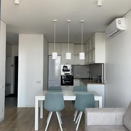 Vip Apartmens Avalon Lviv Exterior photo